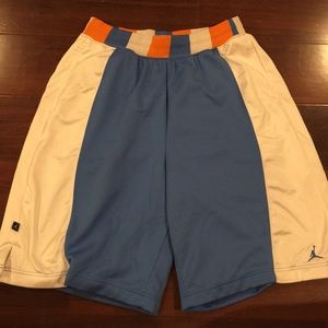 Men’s Nike Jordan Basketball Shorts. Size XL.